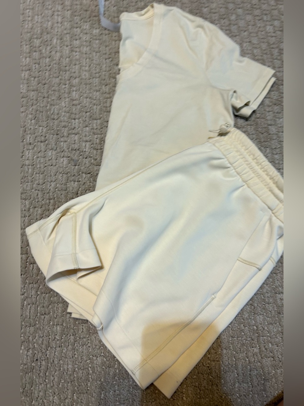 Lululemon Buttercream set with flaw 6/8 softstreme shorts